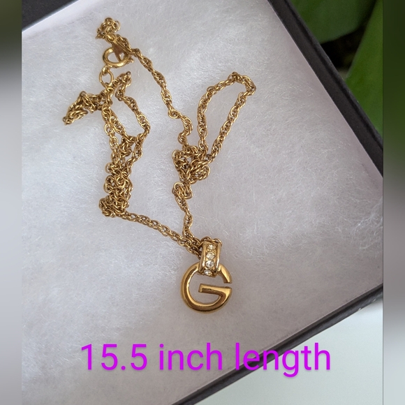 Givenchy "G" necklace with rhinestones - Picture 9 of 12